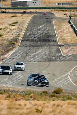 media/Oct-18-2025-Extreme Speed (Sat) [[d6d7e1fef1]]/Group 3 Purple/Session 3 (Turn 1)/